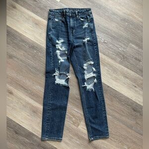 American Eagle distressed Jean